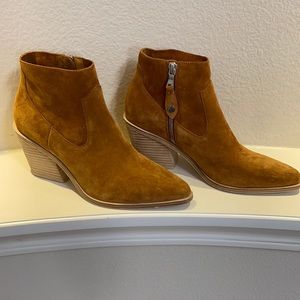 EUC Rag and bone camel suede booties size 37